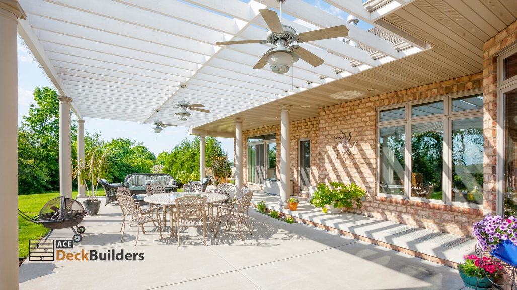 patio inspo with pergola